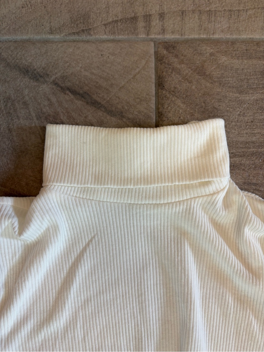 Old Navy Maternity Ribbed Turtleneck Long Sleeve Top - White - Size Medium - Picture 5 of 10